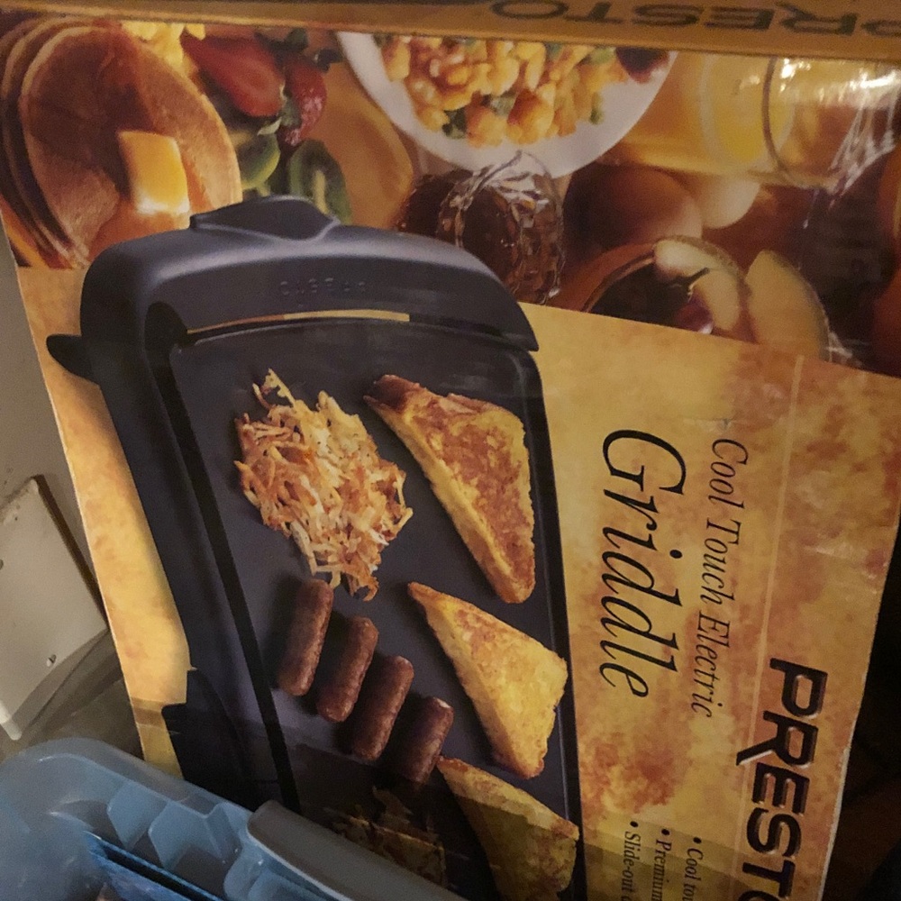 Cool Touch Electric Griddle in Black